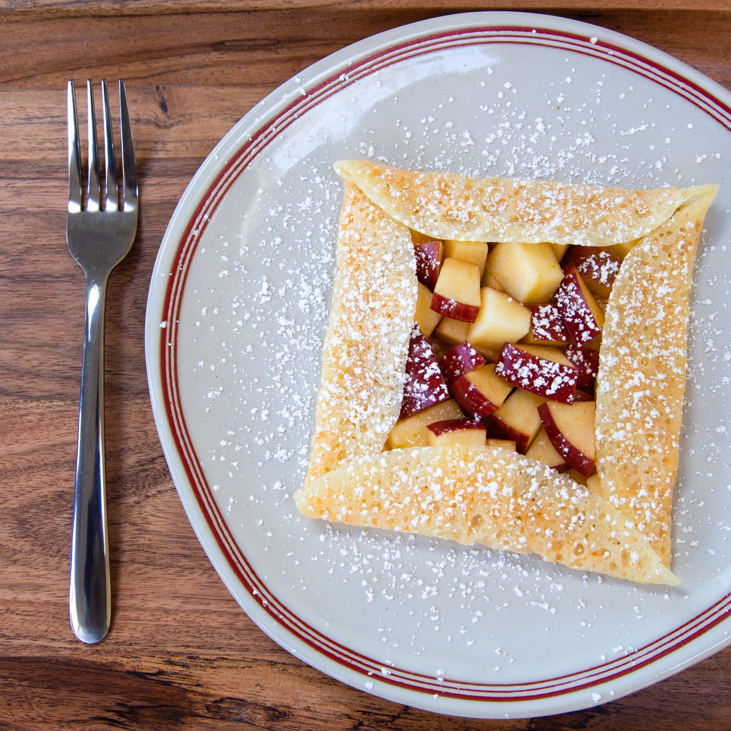 Parmesan Folios® Cheese Wraps™ Pear Crostata Cheese Folios